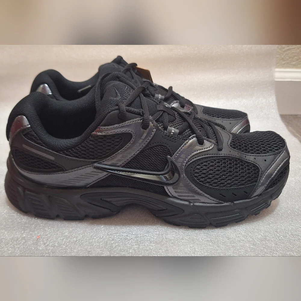 Nike V5 RNR - Picture 3 of 6